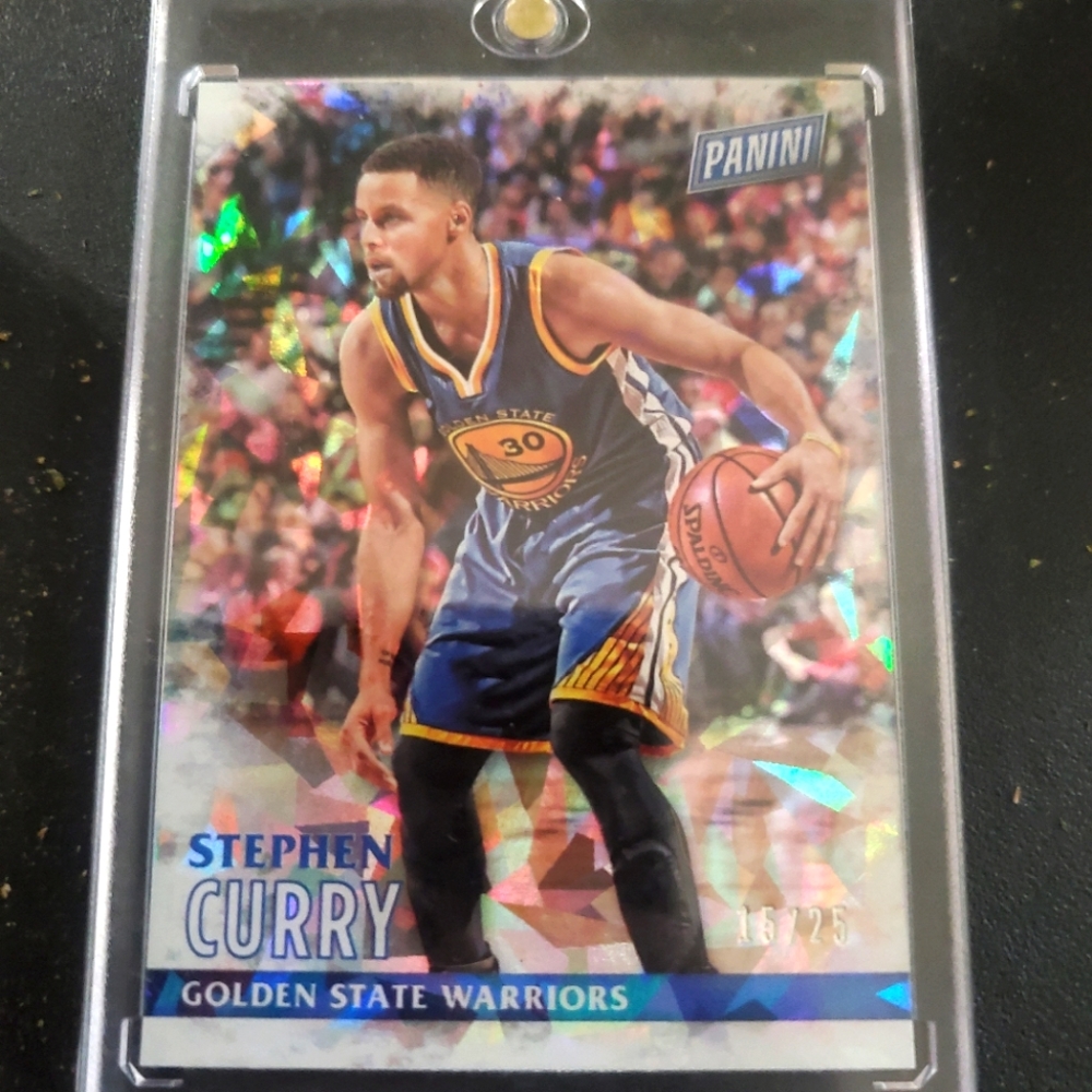 2016 Panini Black Friday Stephen Curry Cracked Ice /25. **SUPER RARE **